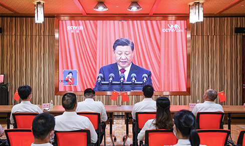 “勠力同心， 勇毅前行”  <br>全體黨員集中收看二十大開幕盛況